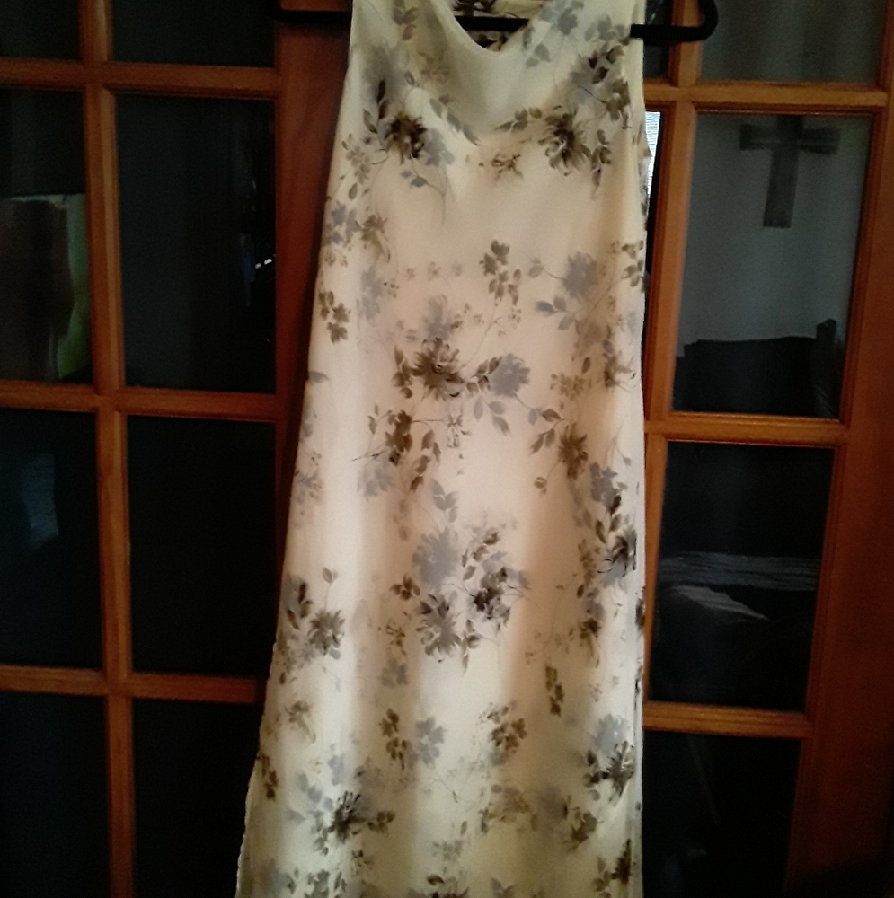 Womans Dress